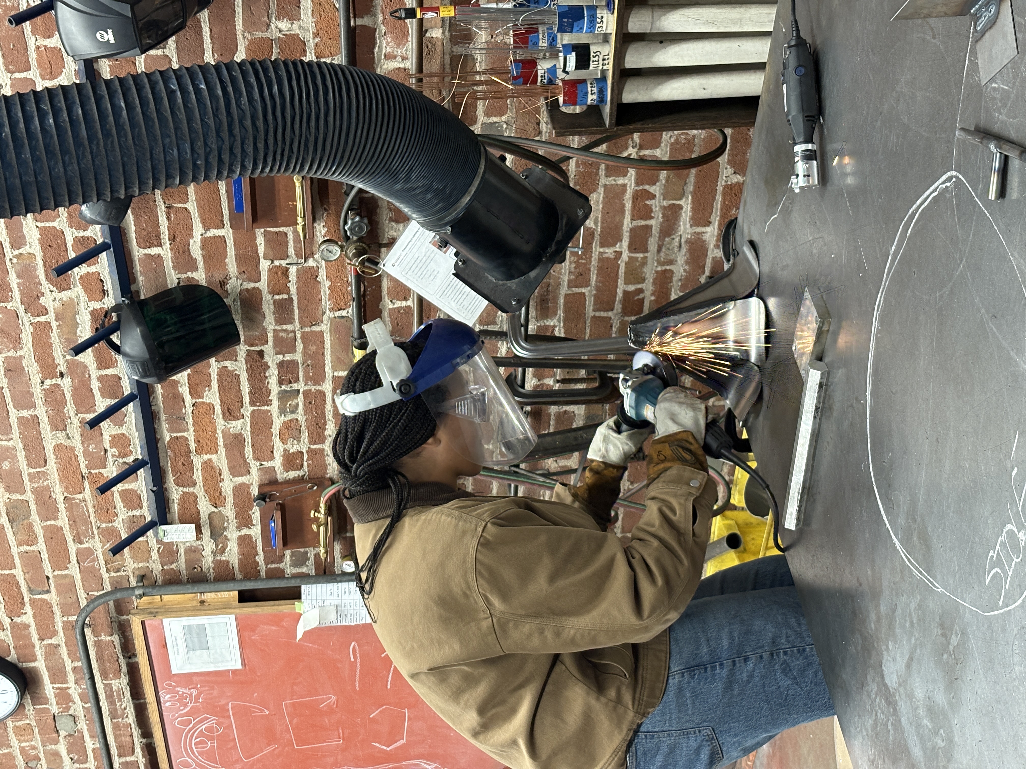 Metal griding of the horn in progress